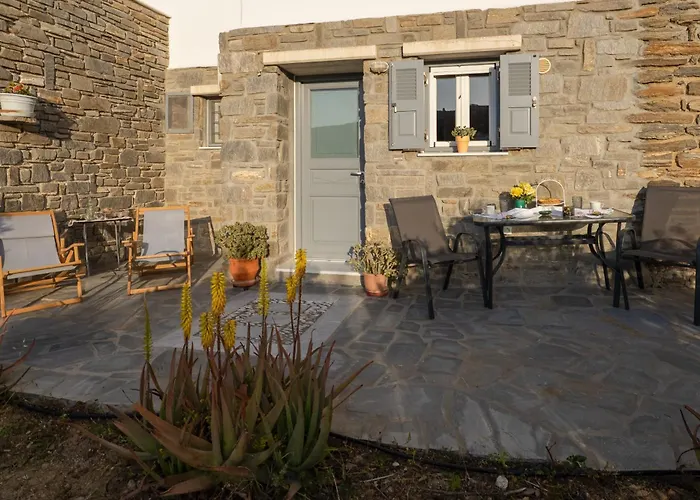 Aloni Stone Studio With Private Parking