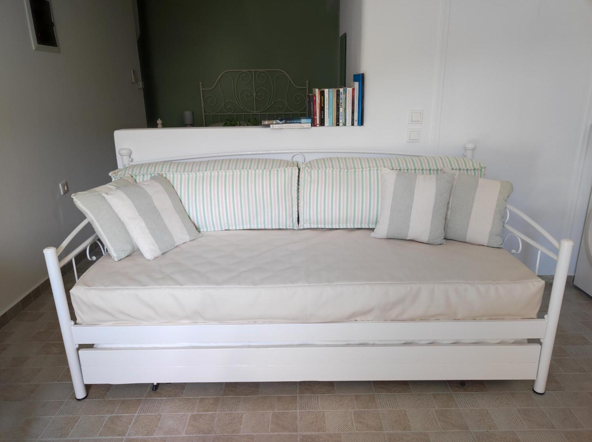Holiday home Aloni Stone With Private Parking